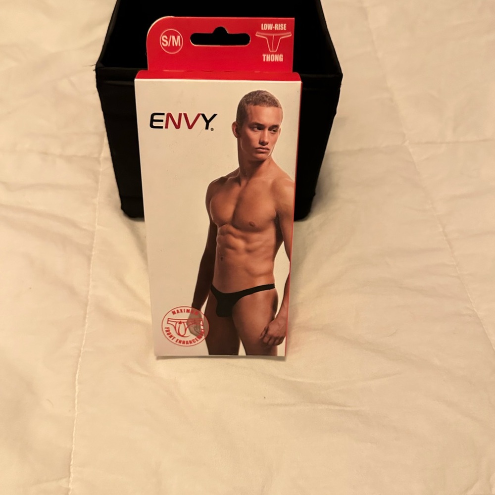 Envy Men's Black Low-Rise Thong